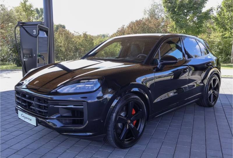 Porsche Cayenne S hybride disponible sous 10 jours proche d'Annecy en Haute-Savoie