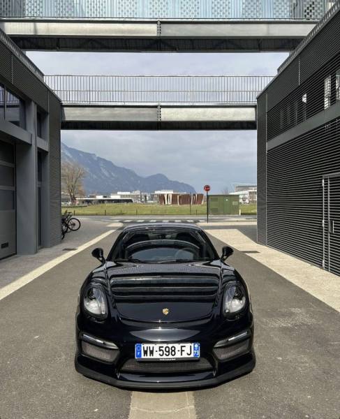 Porsche GT4 à Grenoble en Isère