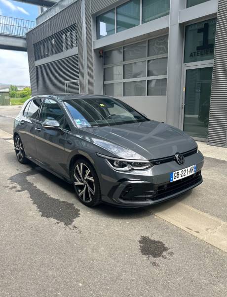 Vente de VOLKSWAGEN GOLF 8 R-LINE E-TSI à Lyon et région Rhône-Alpes