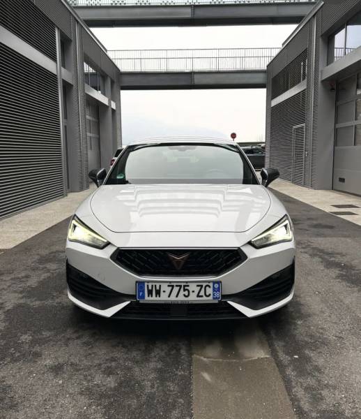 Cupra Leon 204 Ch 2021 en Isère