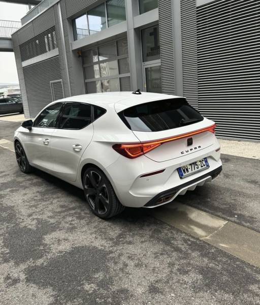 Cupra Leon 204 Ch 2021 en Isère