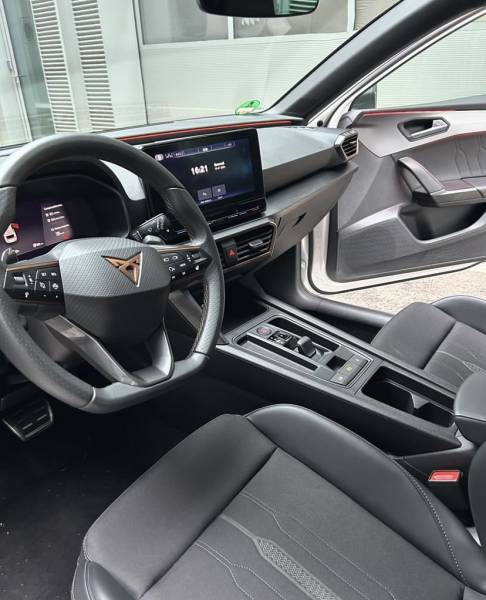 Cupra Leon 204 Ch 2021 en Isère