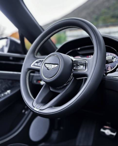 Bentley Continental GTC V8 à Lyon dans le Rhône