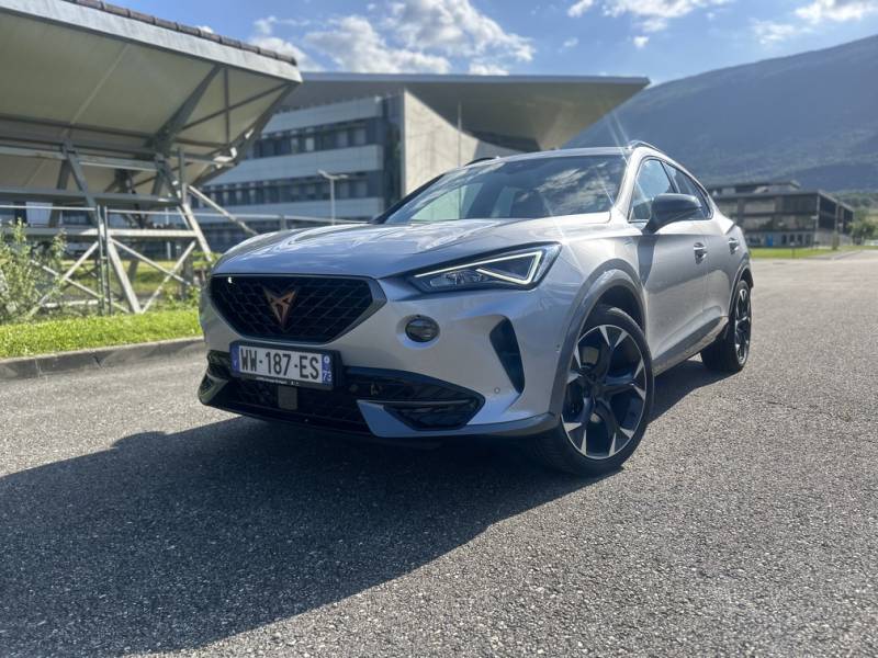 Cupra formentor VZ 245 E-hybride à Chambéry et ses alentours